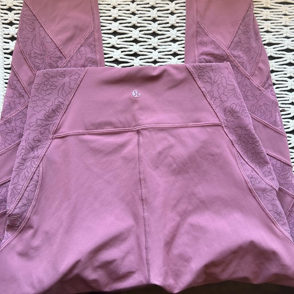 Lululemon Mauve Lace Leggings - Picture 3 of 5